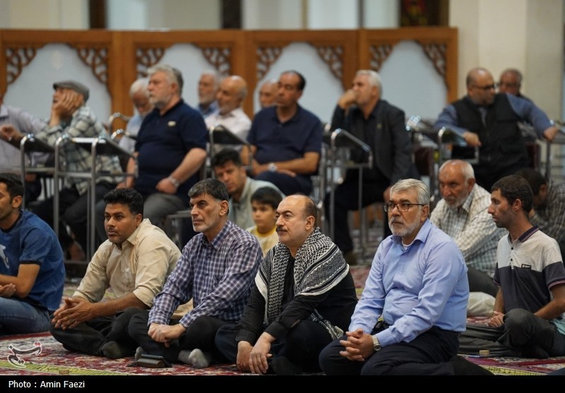عکس/ یادواره شهدای ۱۵ خرداد و بندر شهید رجایی در حرم شاهچراغ