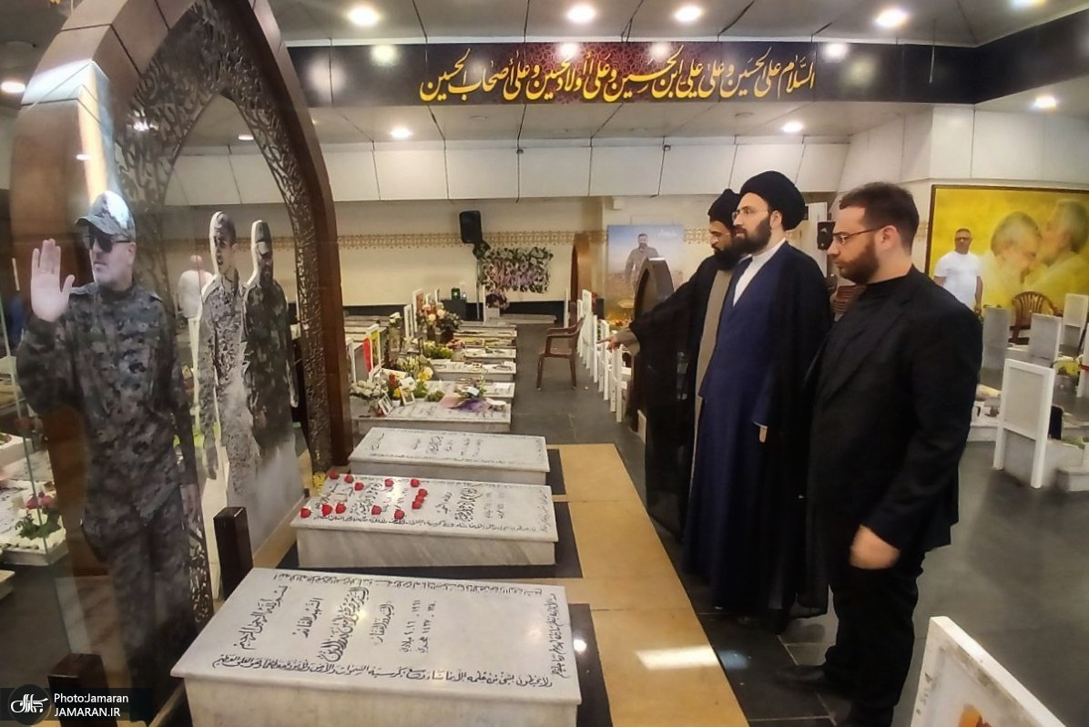 عکس/ حضور سید علی خمینی در محل شهادت سید حسن نصرالله