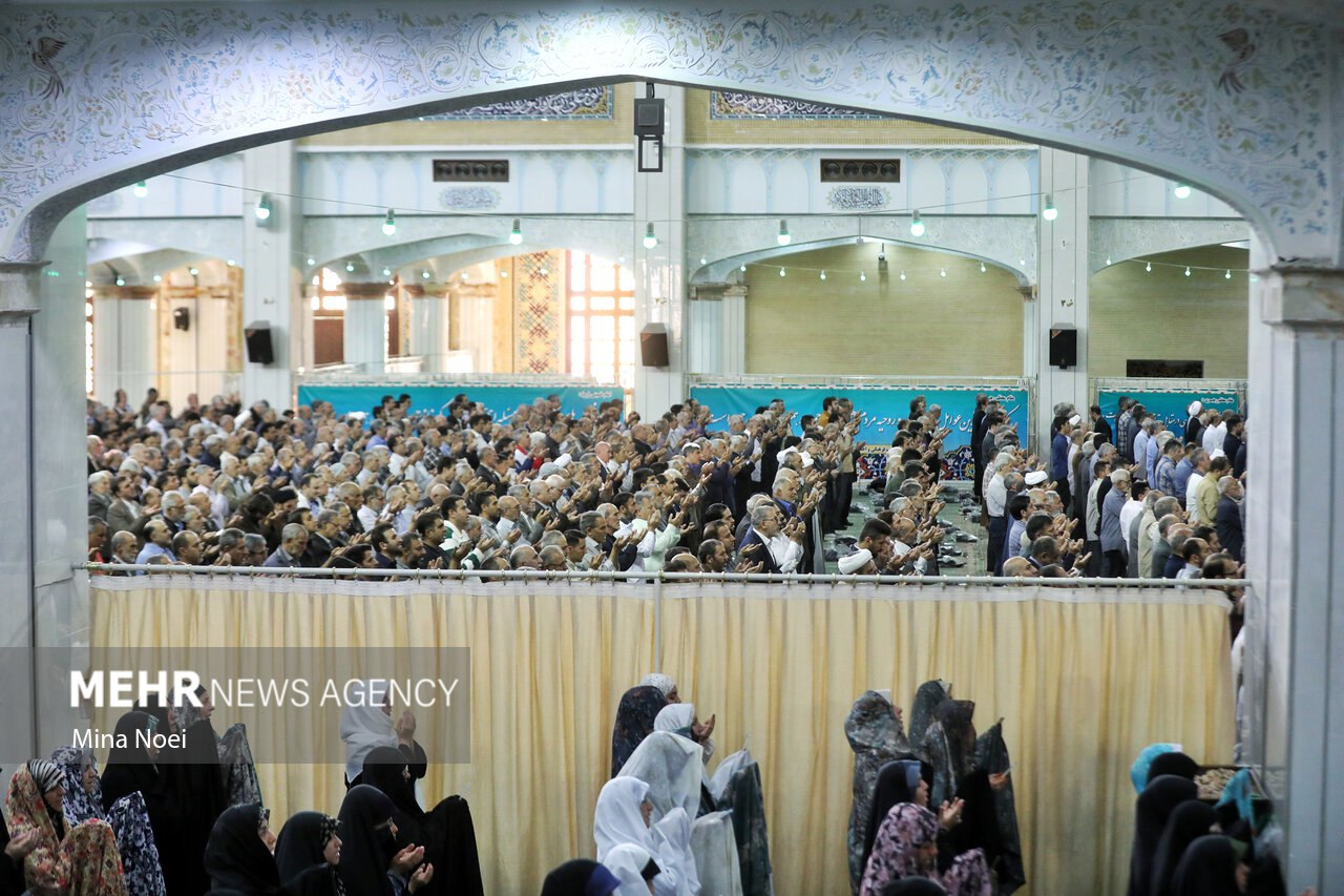 عکس/ اقامه نماز عید قربان در تبریز