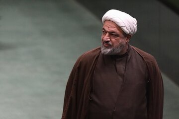 رسایی درباره اظهارات همتی: یا مستنداتش را منتشر میکند یا در دادگاه پاسخ میدهد