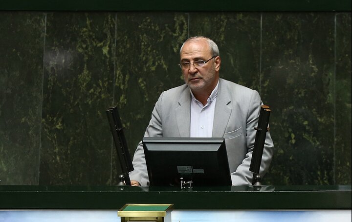 حاجی دلیگانی: همتی ادعای خود را پس نگیرد، شکایت می‌کنیم