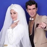برای چی میای بغل دست من میشینی؟