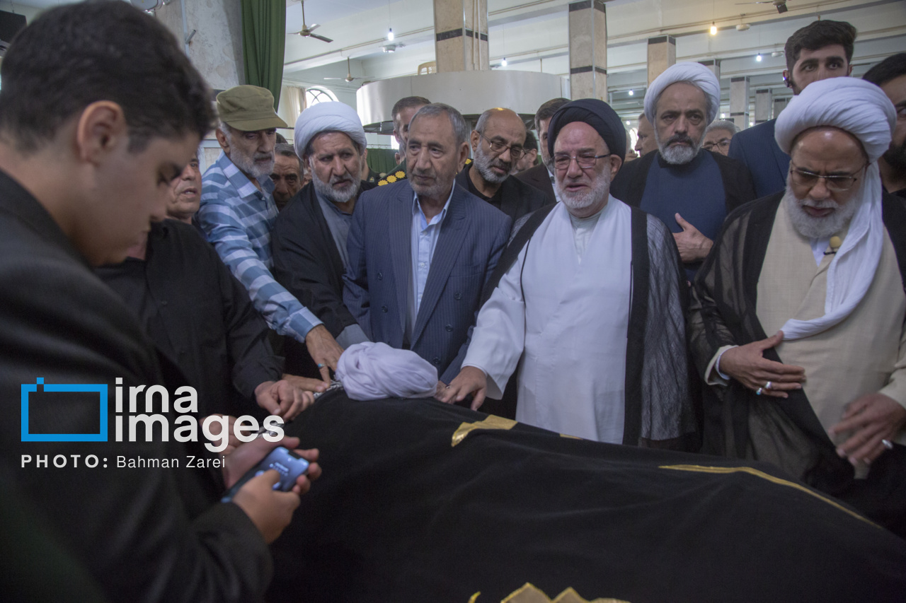 تشییع باشکوه پیکر امامجمعه موقت کرمانشاه