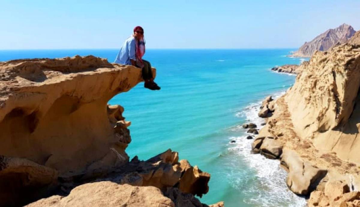 سقوط مرگبار یک دختر هنگام گرفتن عکس