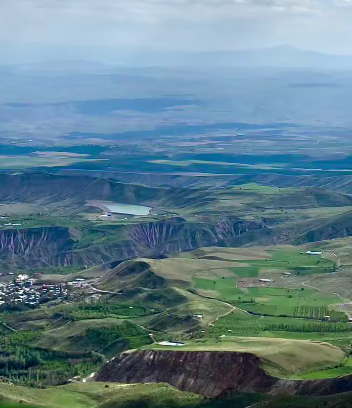 طبیعت زیبای دامنه های بزقوش در آذربایجان شرقی