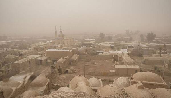 سیستان در غبار بیهوایی