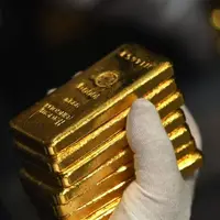 سقوط قیمت جهانی طلا