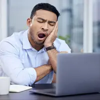 هر روز بیشتر از قبل خمیازه می‌کشم!