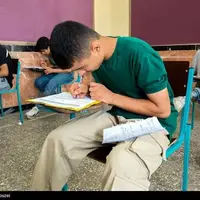 تهدید کاهش نمره دانش‌آموز به دلیل خط بد؛ آموزش و پرورش واکنش نشان داد
