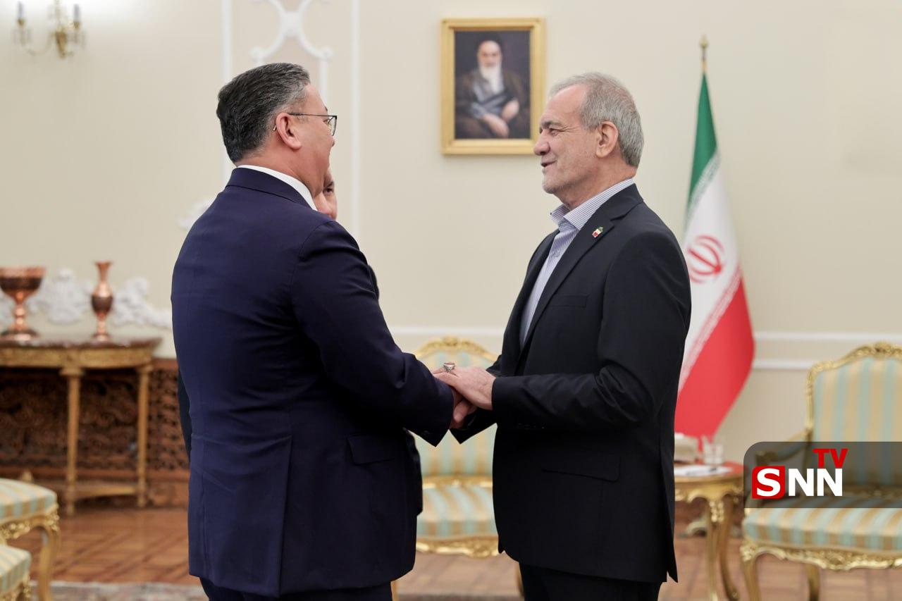 عکس/ دیدار وزیر خارجه قزاقستان با رئیس جمهور