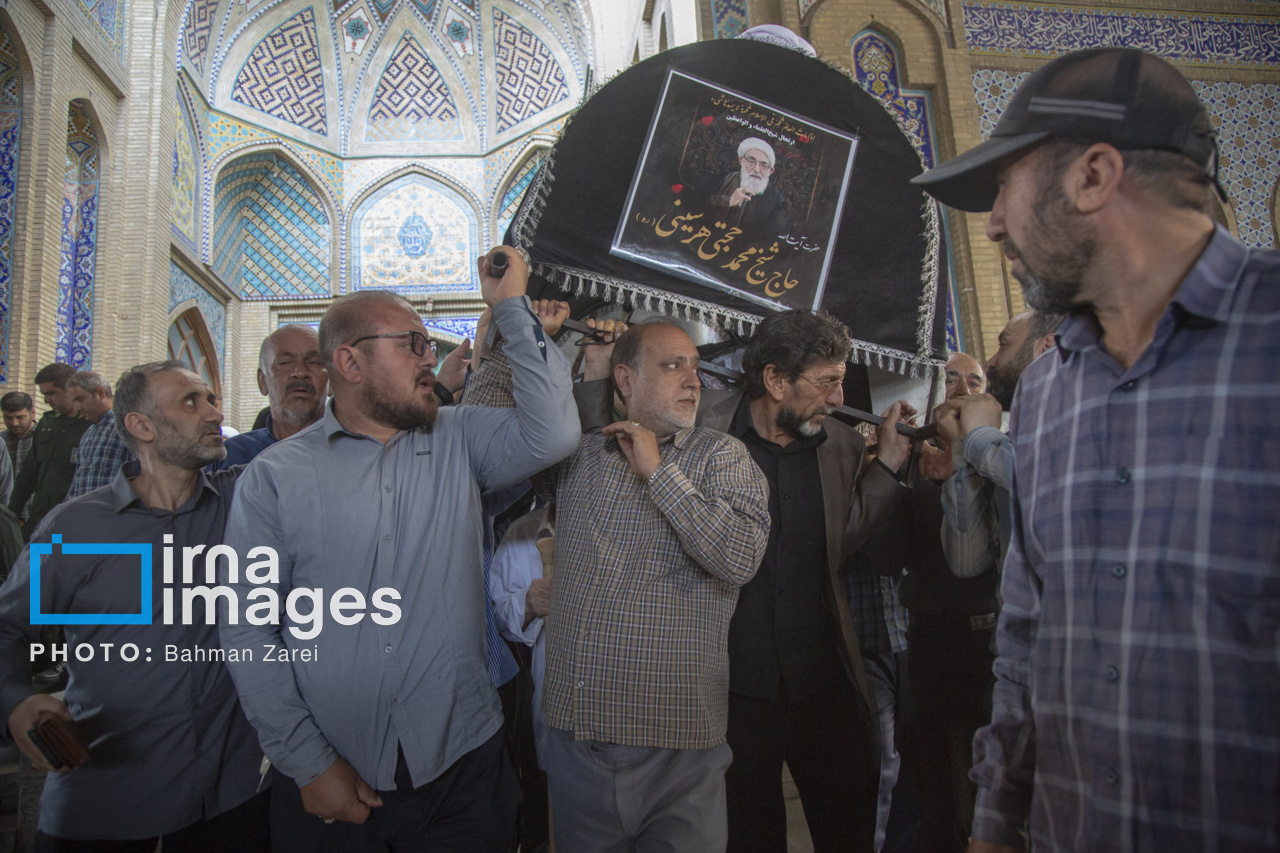 تشییع باشکوه پیکر امامجمعه موقت کرمانشاه