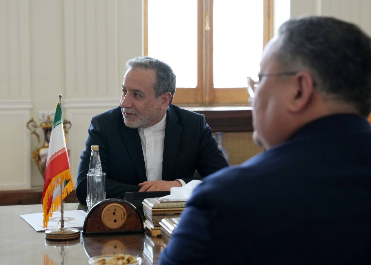 عکس/ دیدار وزیر امور خارجه قزاقستان و عراقچی در تهران