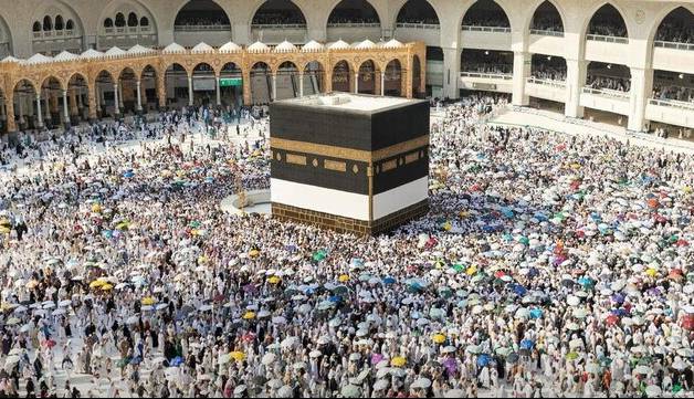 معاون امیر مکه از موفقیت‌آمیز بودن حج امسال خبر داد