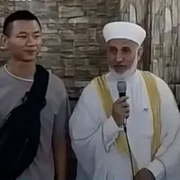 دو چینی در مسجد زین‌العابدین دمشق مسلمان شدند
