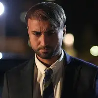 بازیگر سریال قورباغه در شانزلیزه آفتابی شد!