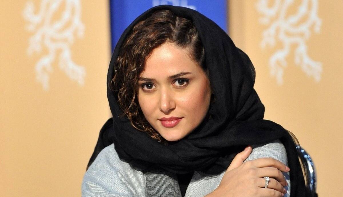 نوک زبانی حرف زدن پریناز ایزدیار در کنار رضا عطاران