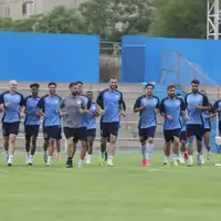 کوچ استقلال به زمین تمرین محبوب کی‌روش!