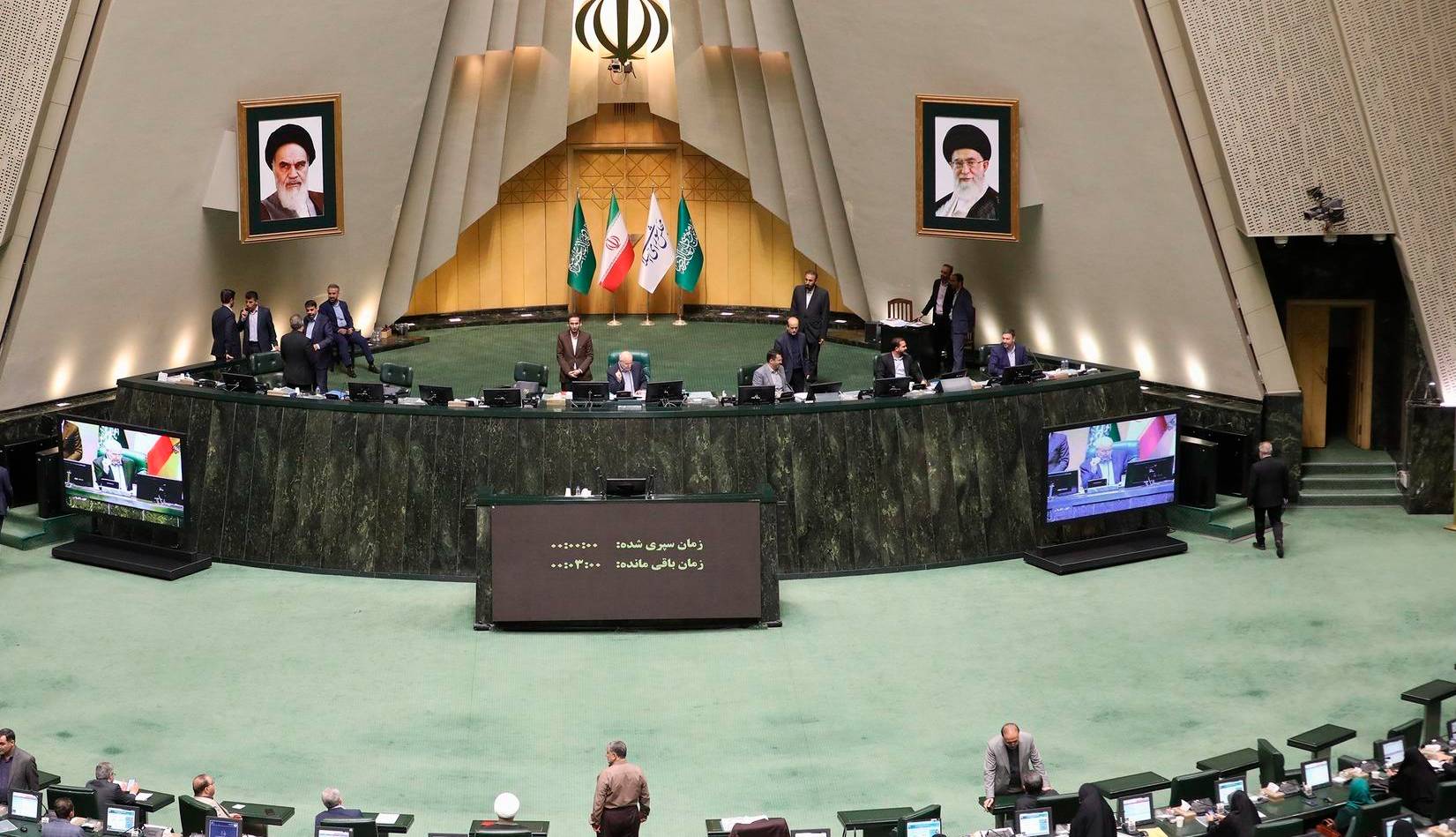 قرائت گزارش میدانی کمیسیونهای تخصصی مجلس درباره ابعاد حادثه تفتان