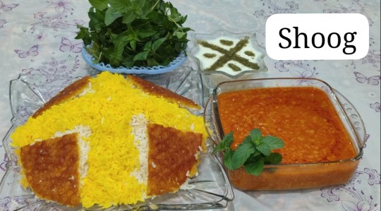 از شما/تایم ناهار،خورشت دال عدس،ماست خونگی،سبزیه باغچه مون،😋