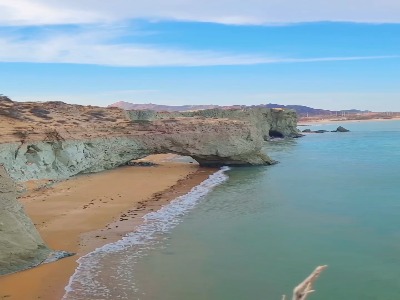 سواحل آرام بخش هرمز