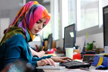 رعایت حد و حدود با نامحرم در محل کار