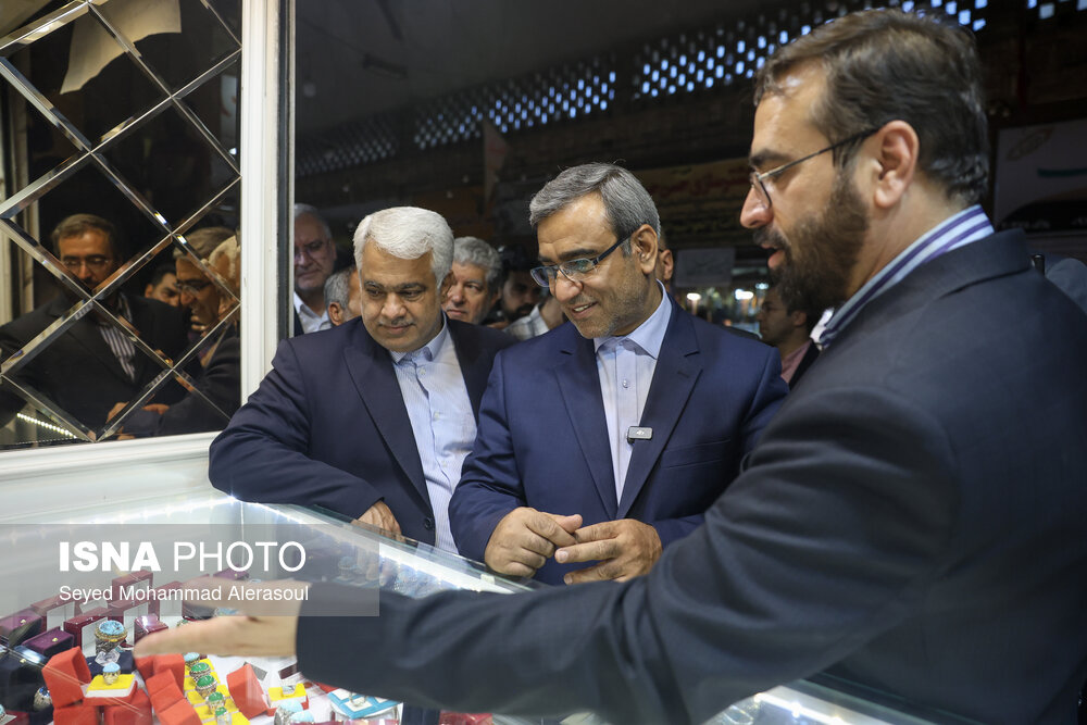 بازدید استاندار خراسان رضوی از بازار رضا مشهد