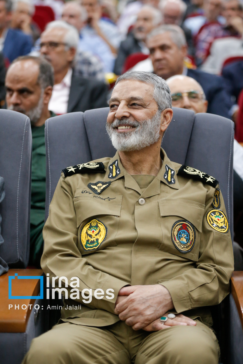 حضور فرمانده کل ارتش در همایش «سرزمین مجاهدت‌های خاموش»