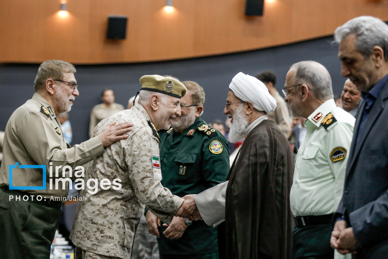حضور فرمانده کل ارتش در همایش «سرزمین مجاهدت‌های خاموش»
