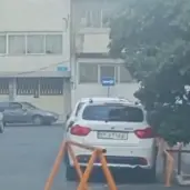 خیابان فروشی در اطراف میدان ونک برای جای پارک!