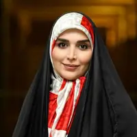 مژده لواسانی یکی از شعرهای منتشر نشده خودش را در برنامه "هزار و یک" اجرا کرد