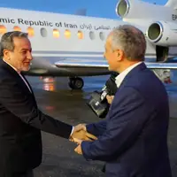 عکس/ ورود وزیر امور خارجه کشورمان به اسلو 