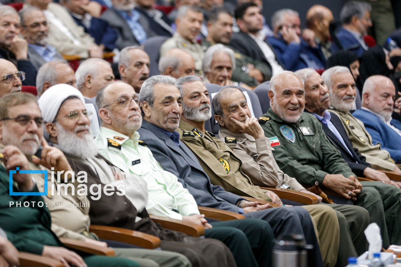 حضور فرمانده کل ارتش در همایش «سرزمین مجاهدت‌های خاموش»