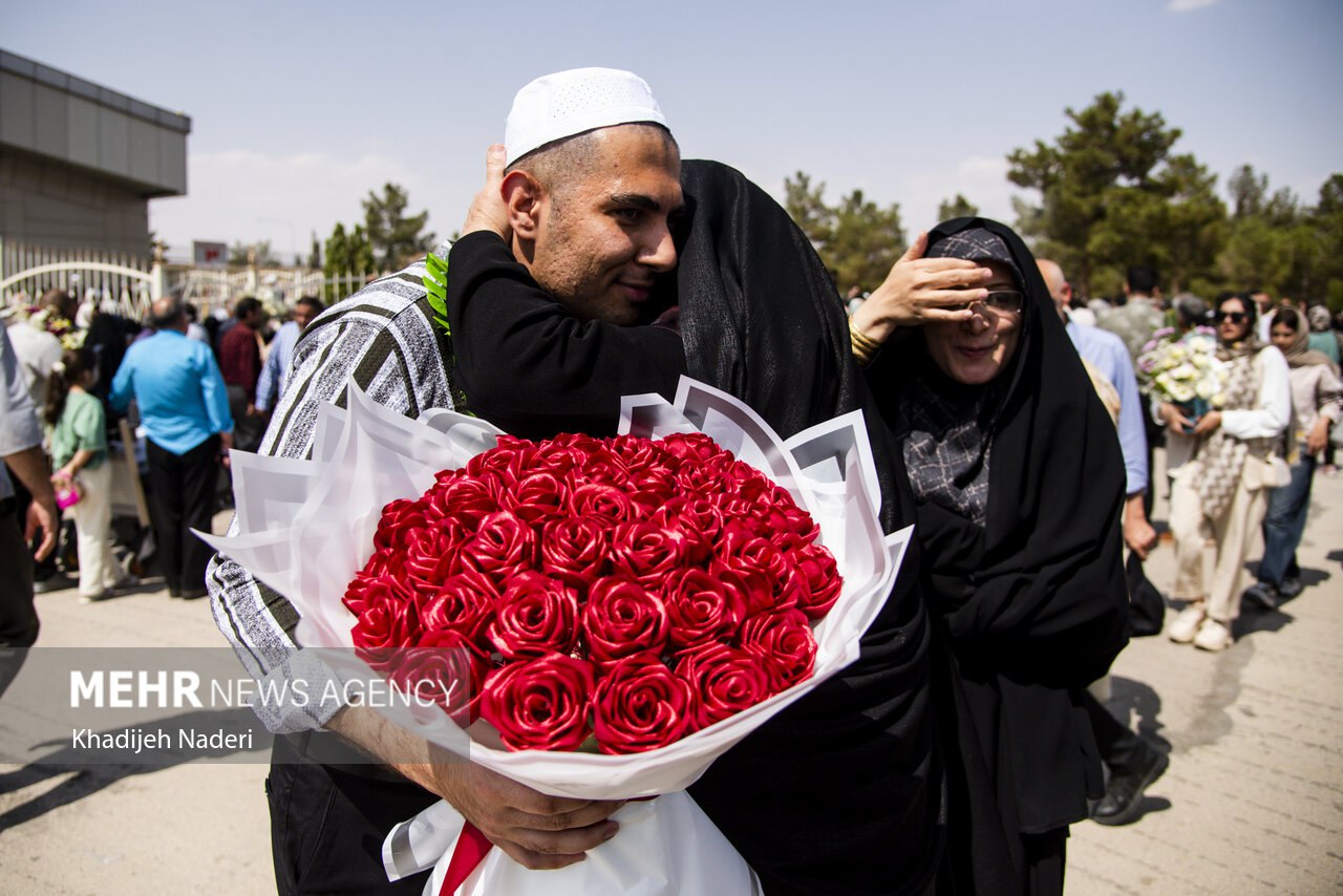 ورود نخستین گروه حجاج ایرانی به فرودگاه اصفهان