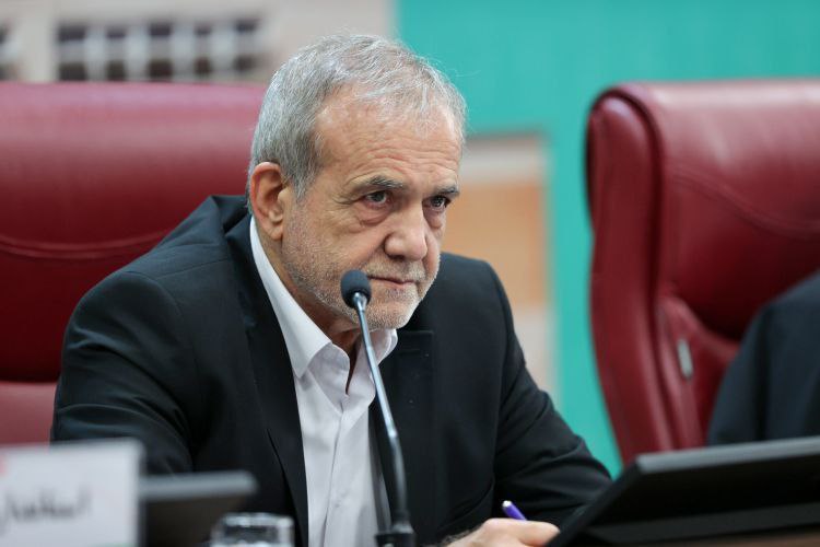 عکس/ رئیس‌جمهور در نشست نهضت توسعه عدالت آموزشی در استان ایلام
