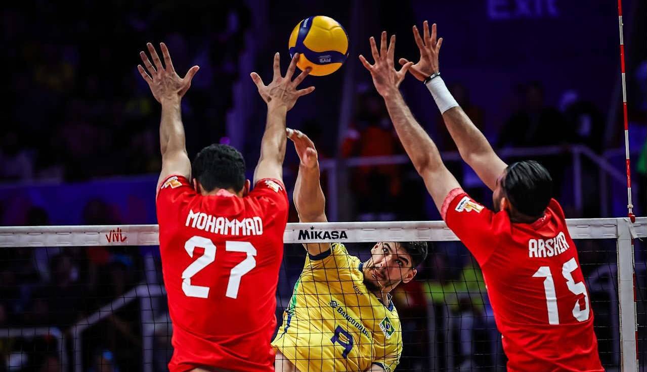 FIVB لباس تیم ملی والیبال را تایید نکرد!