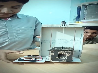  ابتکار از دل محرومیت با ساخت آسانسور دست ساز