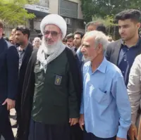 امام‌جمعه بوشهر در صف رزم با صهیون ایستاد