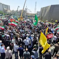 تجمع مردمی پیرامون محکومیت و مطالبه انتقام در تهران