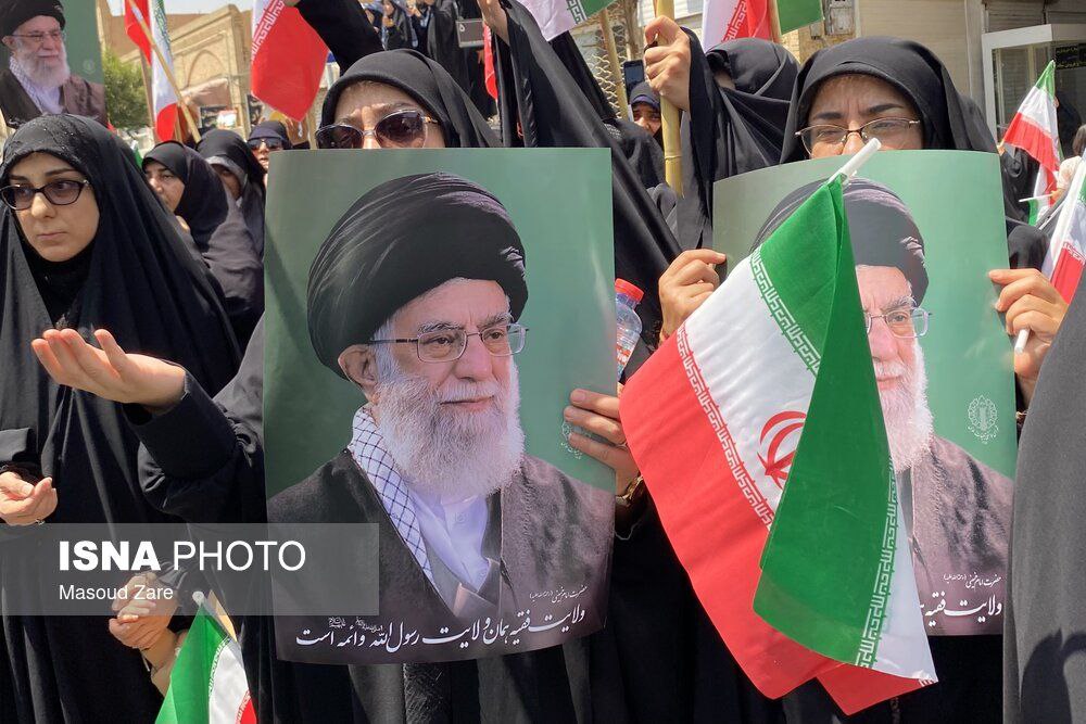 عکس/ راهپیمایی مردمی علیه تهاجم رژیم صهیونیستی به ایران در یزد