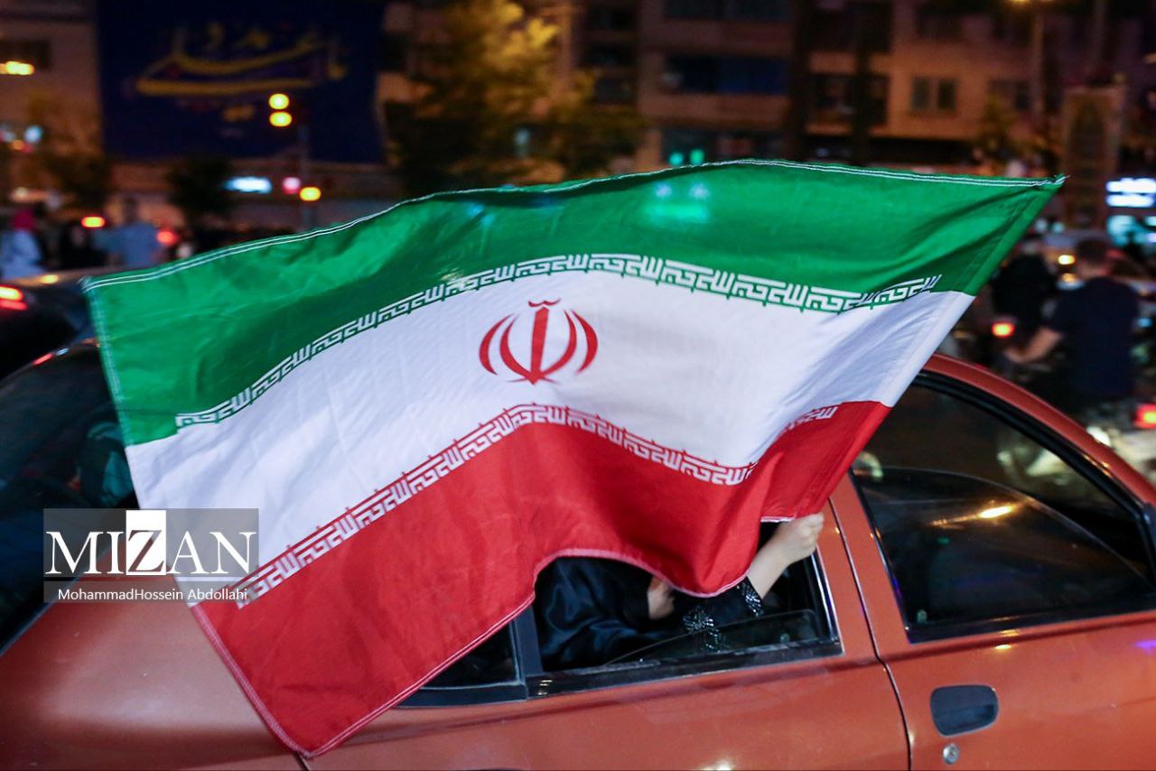 عکس/ شادی و حمایت مردم از عملیات وعده صادق ۳ نیروهای مسلح