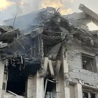 پیکر یک شهید دیگر در شهرک شهید چمران، از زیر آوار خارج شد