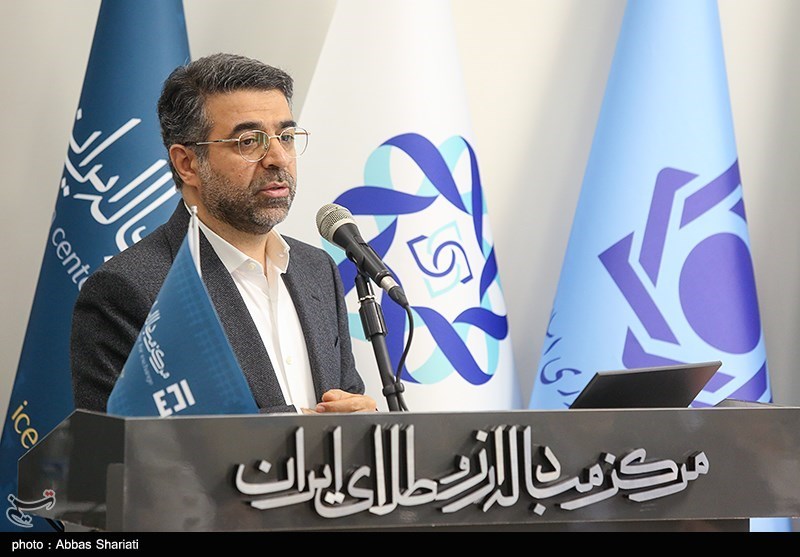 بازار ارز تجاری باز است و معاملات طبق روال انجام می‌شود