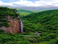 اینجا آبشار نازکرو در دل دهکده ی کندلوس، مازندران