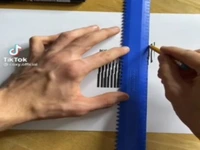 هنرنمایی دیدنی بر روی کاغذ با ماژیک و خط‌کش