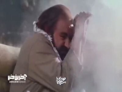 سکانسی از فیلم «لیلی با من است»، با بازی پرویز پرستویی