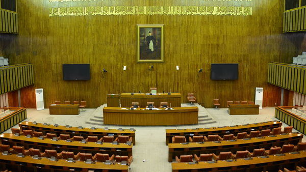 سنای پاکستان قطعنامه حمایت از ایران را تصویب کرد