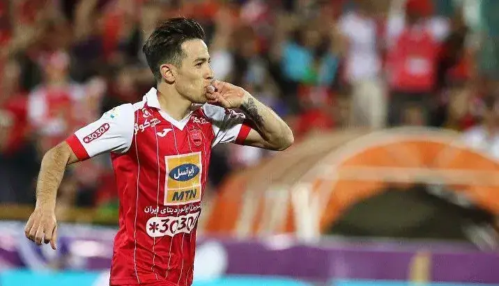 هافبک پرسپولیس: قلب همه برای ایران می‌تپد