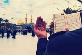 دعای زائران حرم امام حسین (ع) برای امنیت و پیروزی ایران