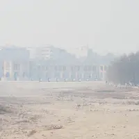 وزش باد شدید و گردوخاک در راه اصفهان
