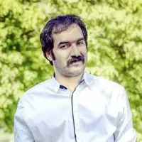 سجاد افشاریان: ۹ گلوله برای وطن‌فروشان کنار بگذارید